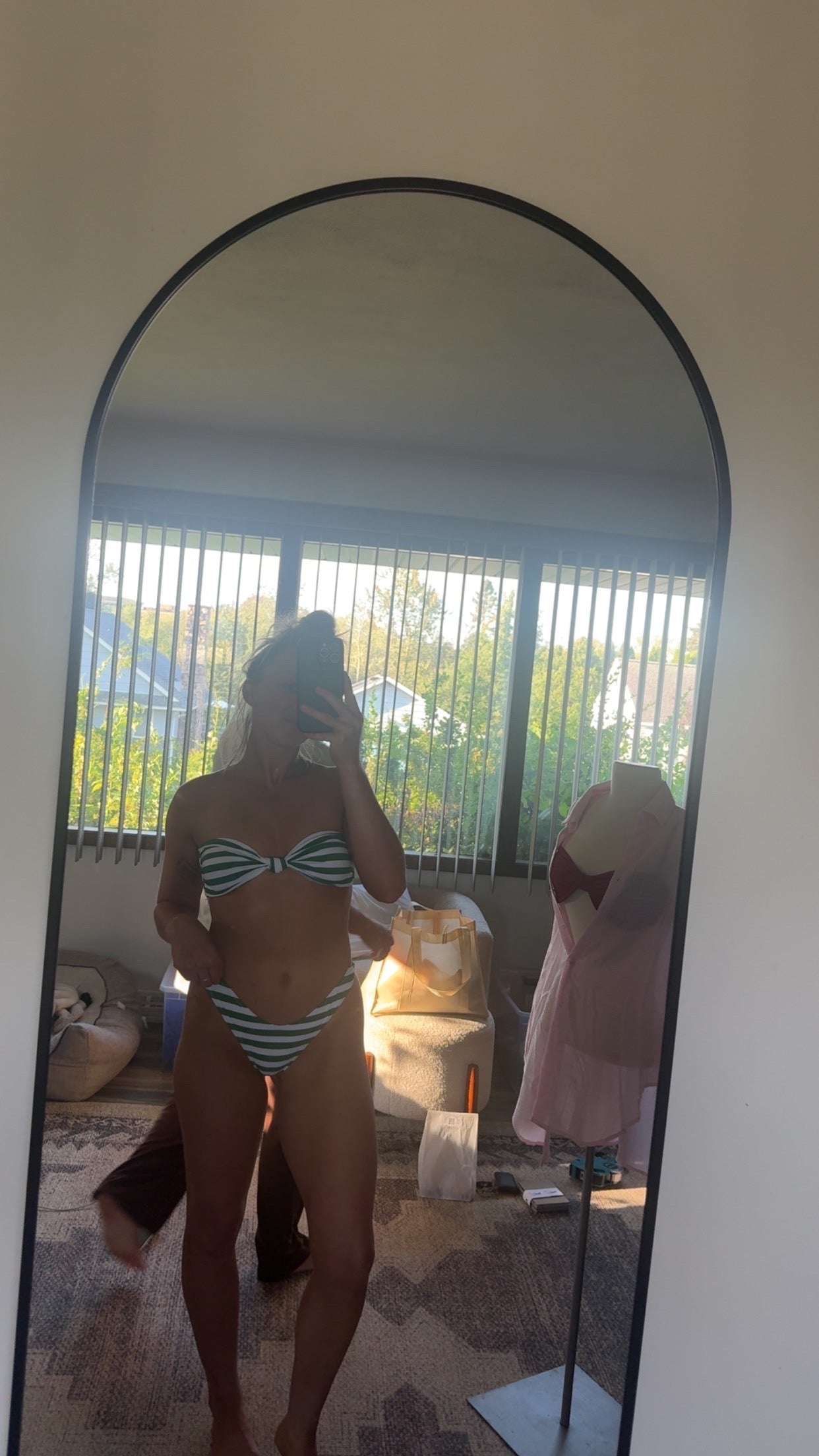 Ava Set